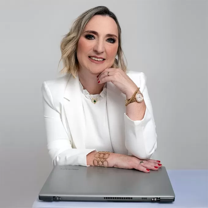 Psicóloga Alessandra Spuri - Psicoterapia Online  